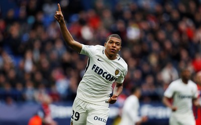 BET5体育独家-劳塔罗助攻帽子戏法大胜